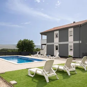  Apartment Zanic With Private Swimming Pool And Sea View